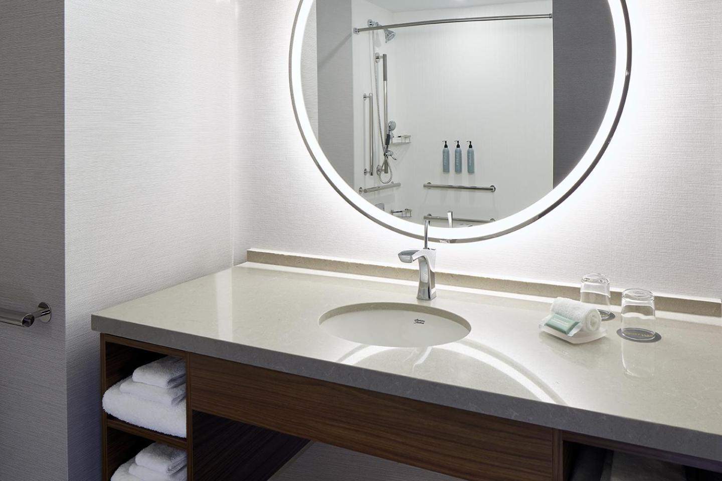 Courtyard Montreal Midtown Hotell Eksteriør bilde